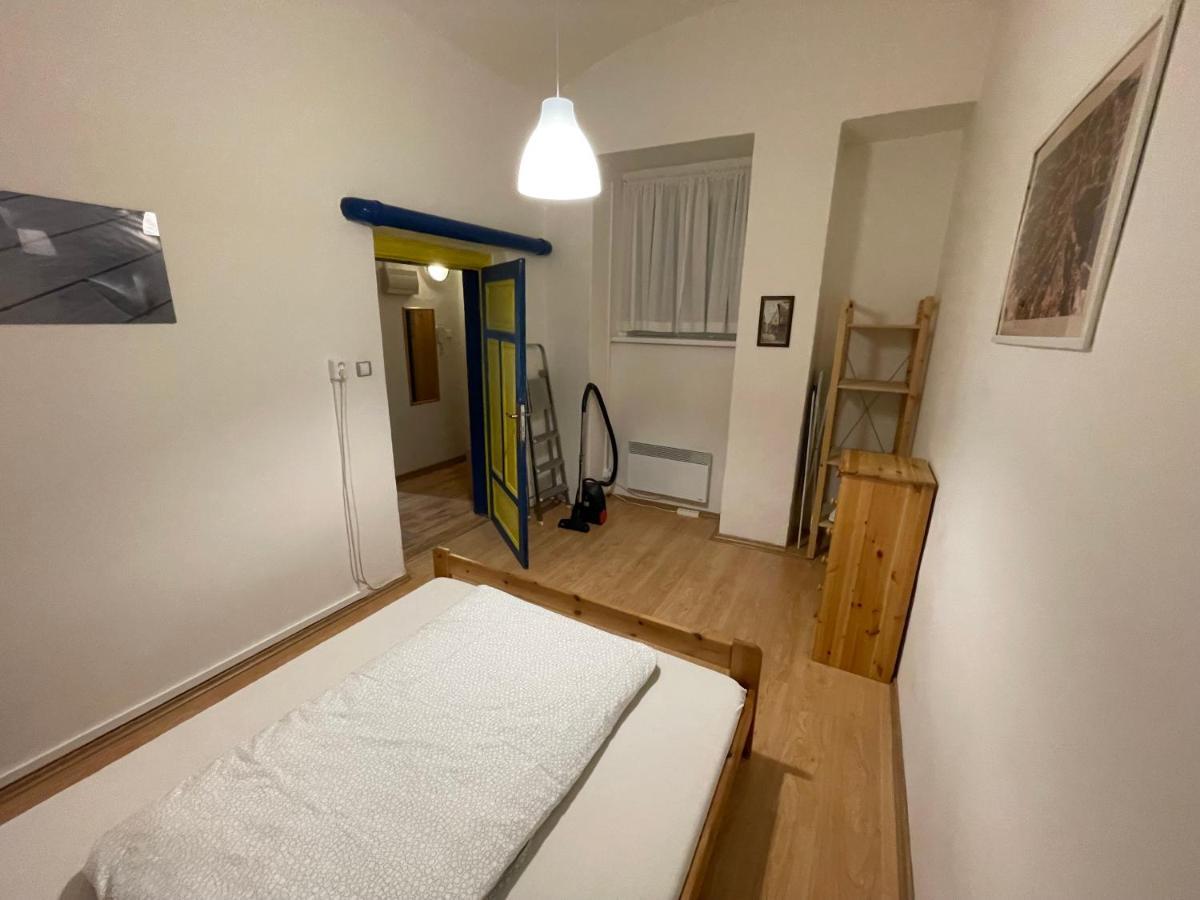 Apartment Jackie Praag Buitenkant foto
